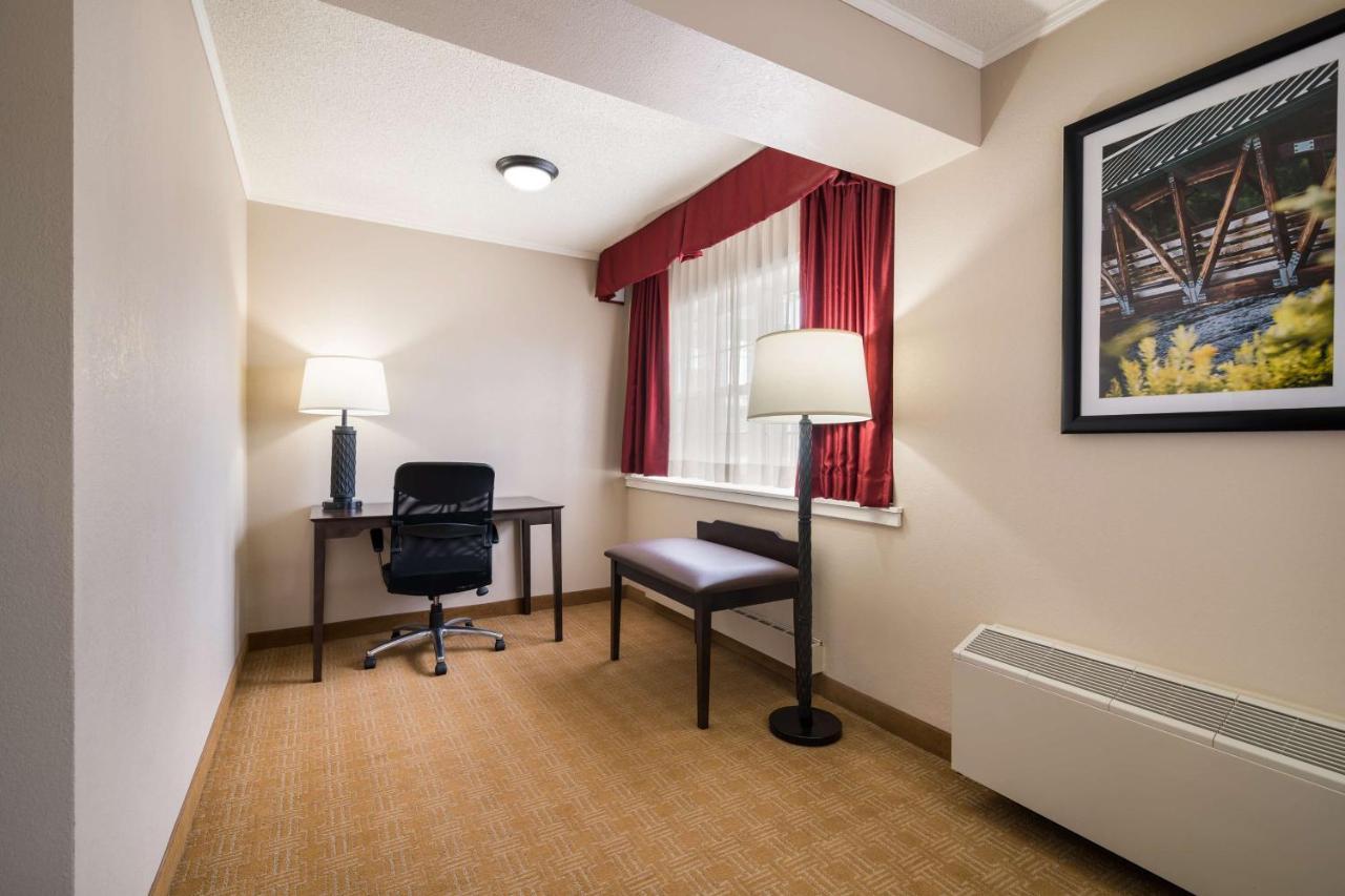 Best Western University Inn Canton Exterior foto